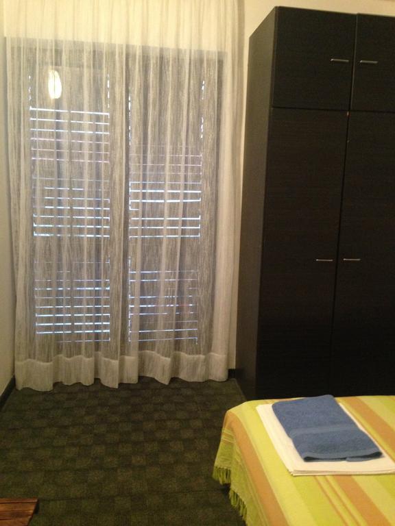 Guest House Alek Vrboska Chambre photo